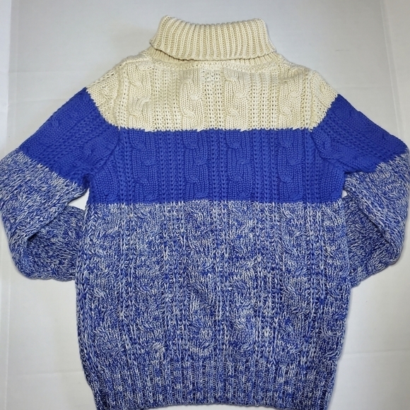 Baby gap blue and cream mock neck toggle cable knit sweater Sz 3T - Picture 4 of 7